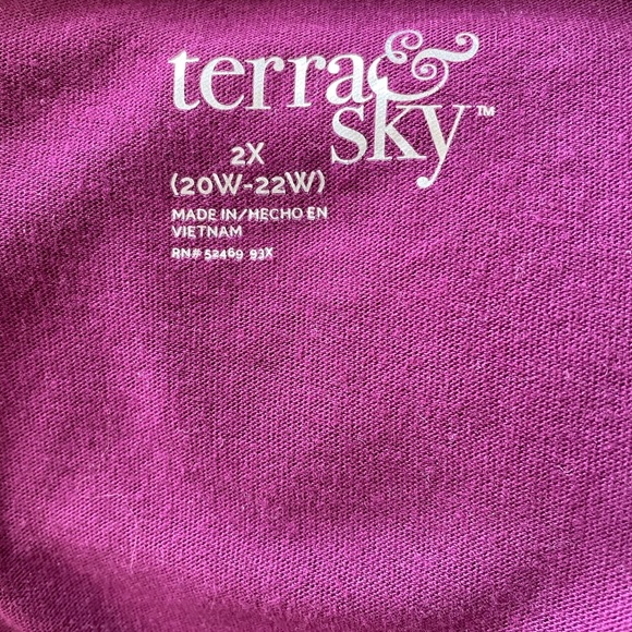 TERRA SKY V neck tee - Picture 5 of 8
